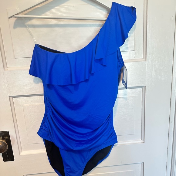 NWT One-shoulder ruffle swimsuit in colbalt blue - Picture 4 of 6